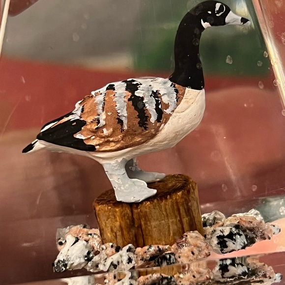 Clear Lucite Hand Carved Wood Rouge Duck MCM DESK Paper Weight Made in Canada - Picture 9 of 10